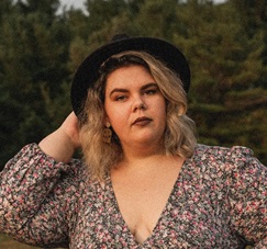 Brenna Slate (a.k.a. Lounna)